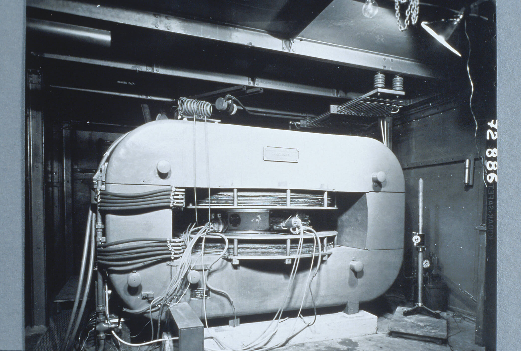 Accélérateur de particules de Joliot en 1937 au Collège de France